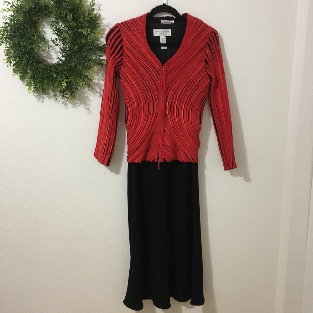 FINAL CLOSEOUT PRICE. Alexandra Rosati Vintage Red/Black Ribbon …